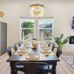 family-dining-area-vacation-home-san-antonio